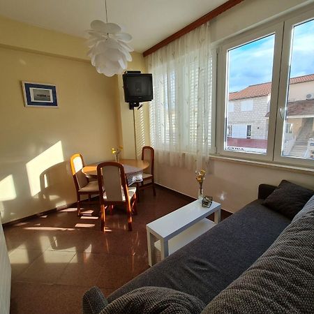 Apartments Dami - 100M From The Sea オレビック エクステリア 写真